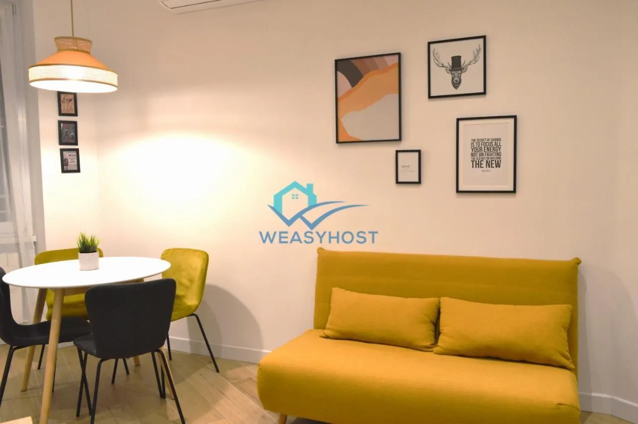 Renovated & Bright Tuscolanaflat Apartamento Roma 0*,